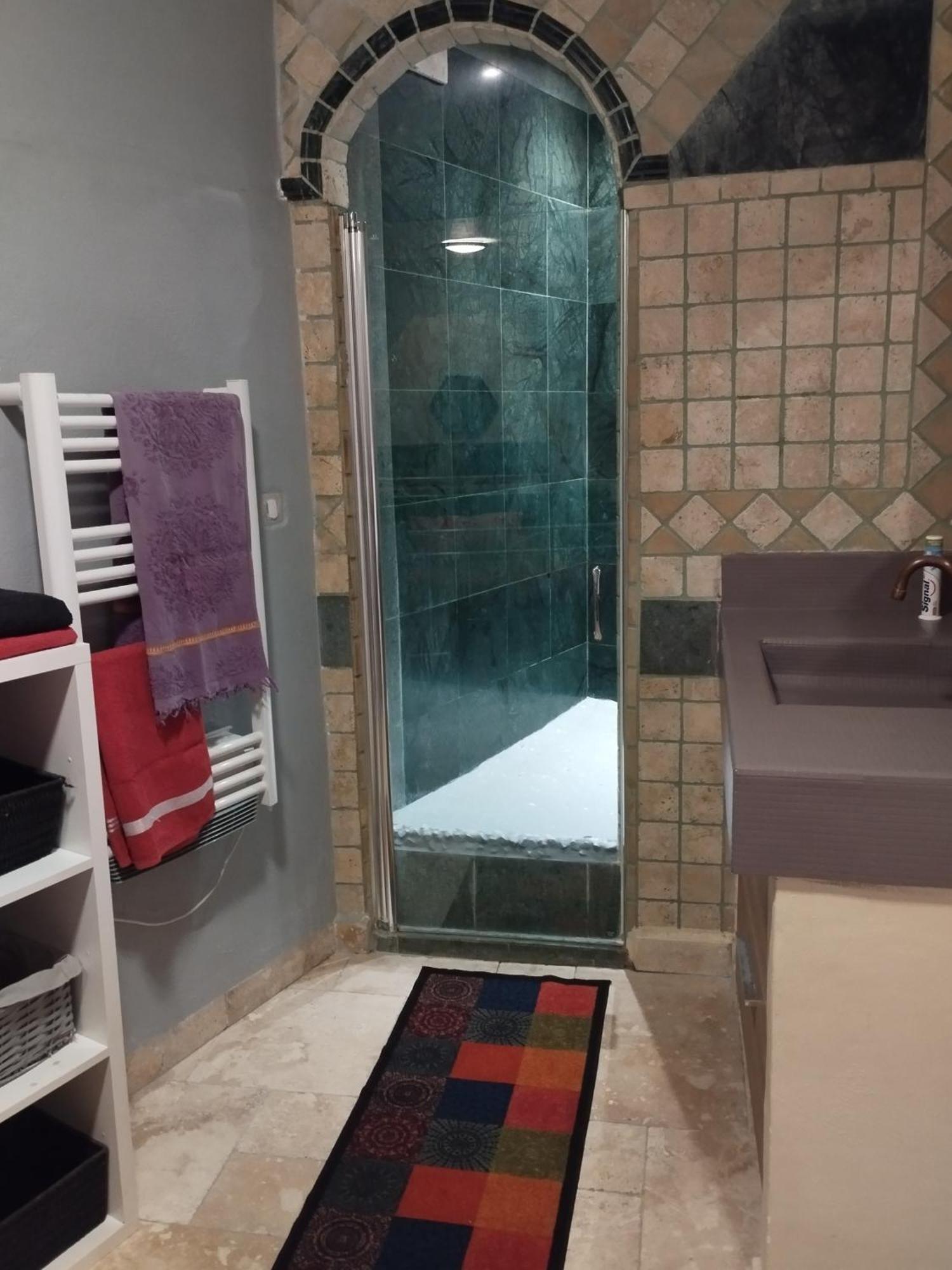 Tres Bel Appartement Cosy Et Chaleureux A Nimes Nîmes Exterior photo